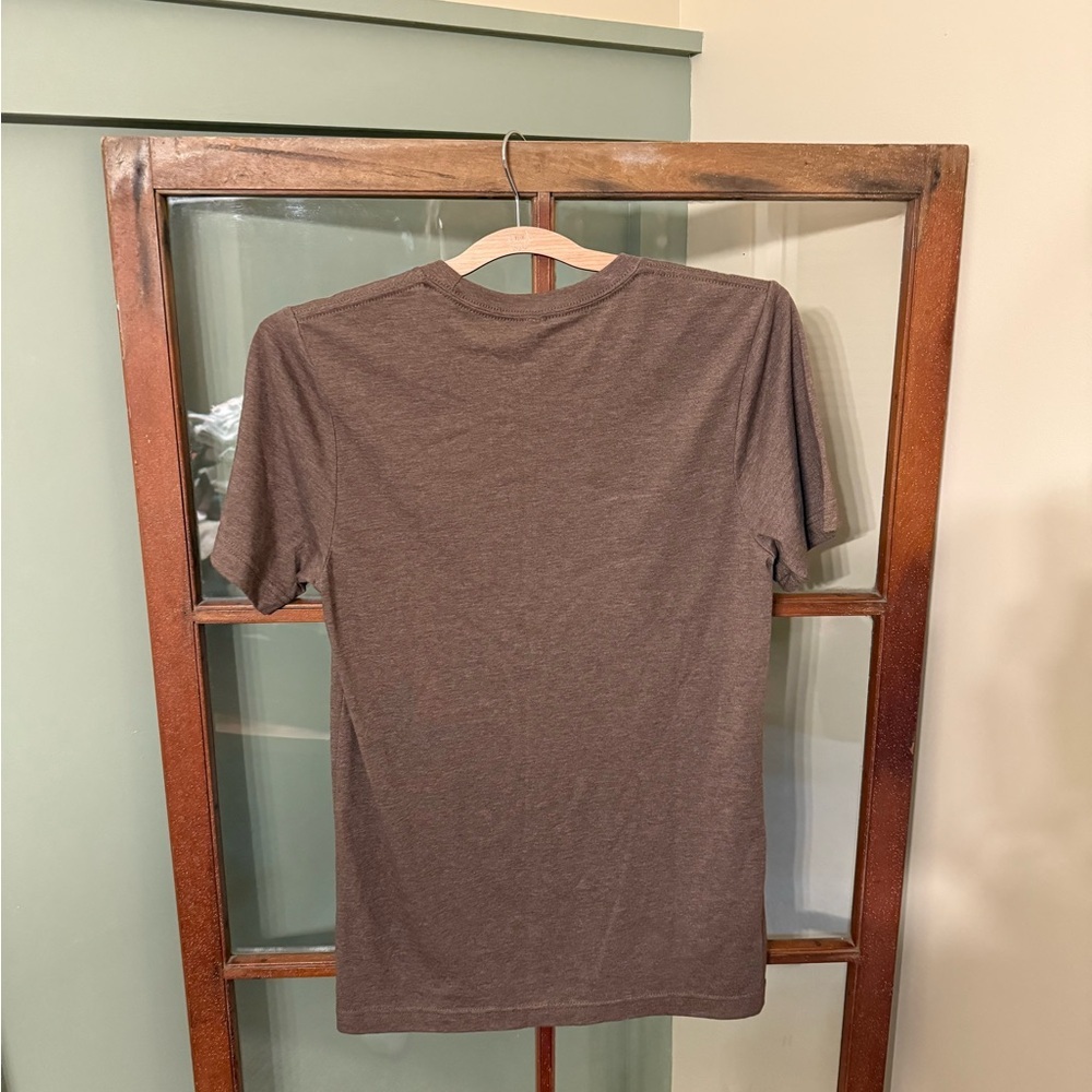 Brown Short Sleeve Graphic Tee - Picture 3 of 3